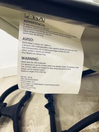 Amaca oscillante per neonati con giocattoli