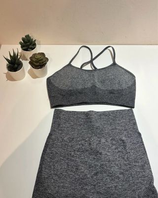 Conjunto deportivo corto gimnasio