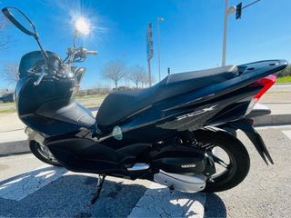 Honda PCX 125cc 2014 Scooter
