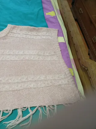 Poncho mezcliya rosa con Flecos