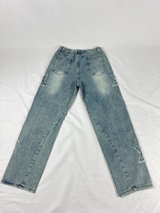 Vaqueros Bershka con estrellas