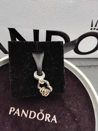 Pandora Charm Trío Corazones Oro y Plata