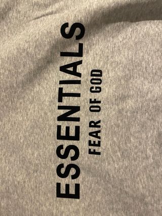 Sudadera Essentials Fear of God Gris