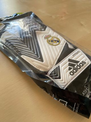 NUEVOS Guantes de portero Adidas Real Madrid
