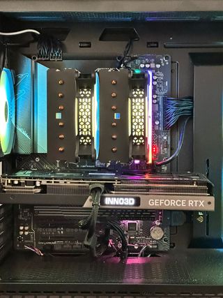 PC GAMING RYZEN 7 7800x3D / NVIDIA RTX 4070 TI 12G
