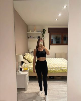 Conjunto deportivo largo negro top nike