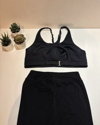 Conjunto deportivo largo negro top nike