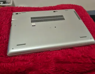 Portátil HP i5-8275u,12gb ddr4,ssd250gb/hd320gb.