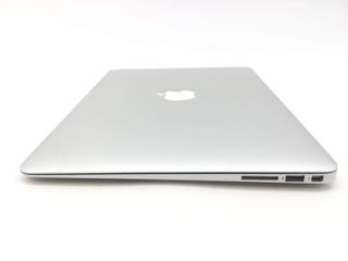 portatil apple apple macbook air core i5 1.8 13 (2017) (a1466)