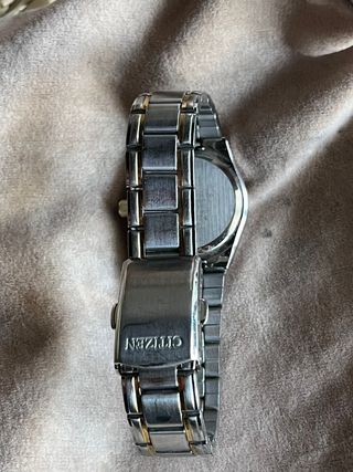 Reloj Citizen Quartz Clásico Mujer