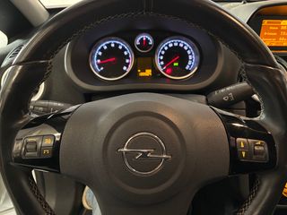 Opel Corsa OPC Edicion Nurburgring.