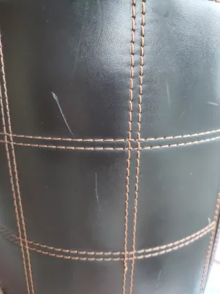 Paragüero de cuero marrón