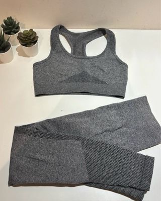 Conjunto deportivo largo gris