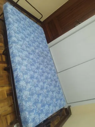 Cama Plegable Metálica y Madera
