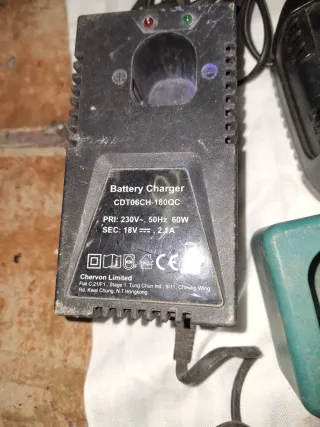 6 Cargadores de Baterías Varias