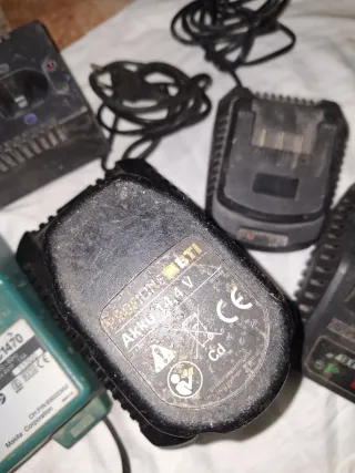 6 Cargadores de Baterías Varias