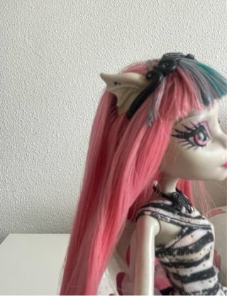 Monster High Rochelle Goyle Muñeca