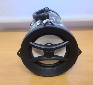 Altavoz Bluetooth XQF, buen estado.