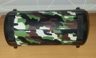 Altavoz Bluetooth XQF, buen estado.