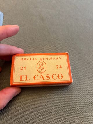 Grapadora El Casco de sobremesa