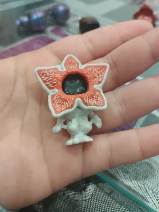 Muñeco Funko Pop Azul y Morado