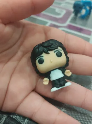 Muñeco Funko Pop Azul y Morado