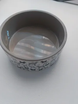Ciotola per cani in ceramica