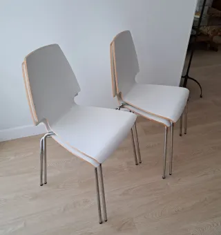 4 Sillas Vilmar Ikea, madera y metal