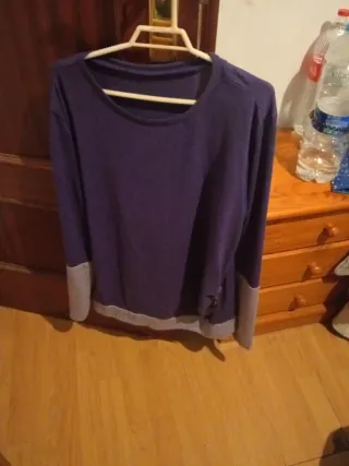 Jersey Talla L Morado y Gris