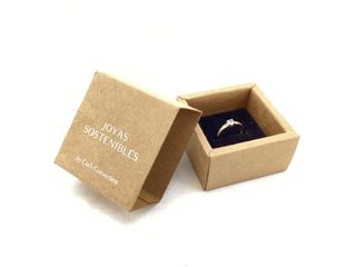 anillo oro 18k con piedra con circonita