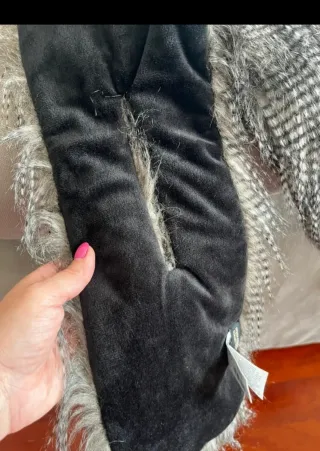 Cuello de pelo esférico