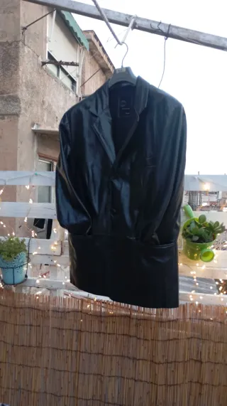 Chaqueta de cuero caballero negra