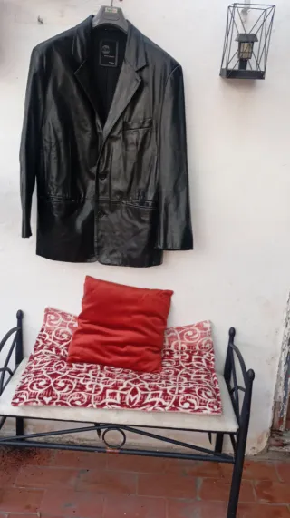 Chaqueta de cuero caballero negra