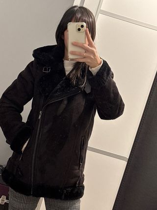 Cazadora Stradivarius ante negra Talla S