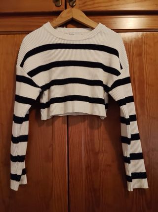 Jersey Bershka rayas blanco y negro corto