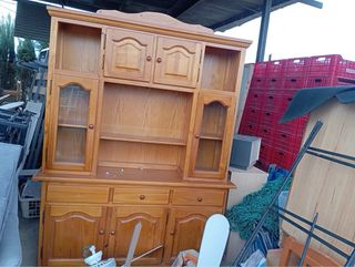 Mueble vitrina cristal y madera Tel 631901445