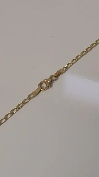 Cadena de oro estilo Bilbao