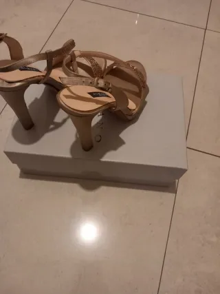 Sandalo elegante Albano oro con strass