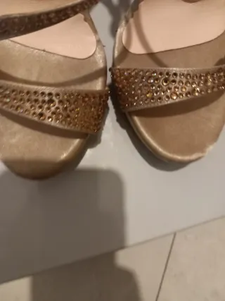 Sandalo elegante Albano oro con strass