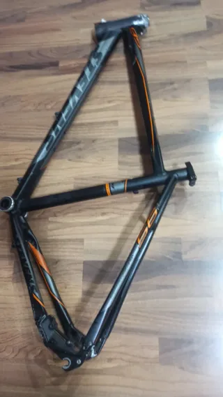 Cuadro Stevens Negro/Naranja 26'