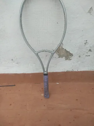 Raqueta de tenis plateada Con funda Escuxo ofertas