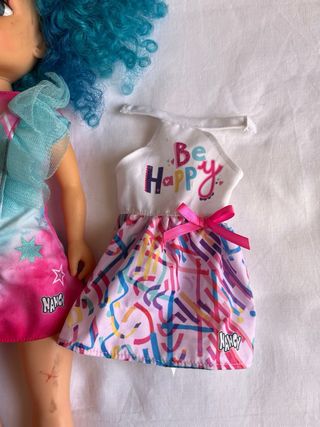 Muñeca Nancy con vestido y conjunto