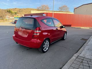 Mercedes Clase A 2008  180000 km PEGATINA C 70€/M
