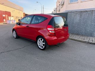 Mercedes Clase A 2008  180000 km PEGATINA C 70€/M