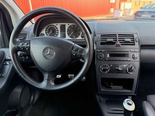 Mercedes Clase A 2008  180000 km PEGATINA C 70€/M