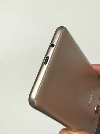 Samsung Galaxy J7 2016 (SM-J710FN)