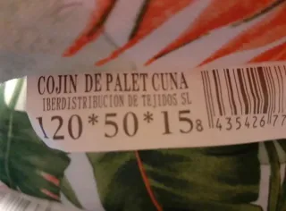 Cojines para palets con estampado tropical