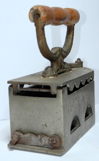 plancha de carbón antigua