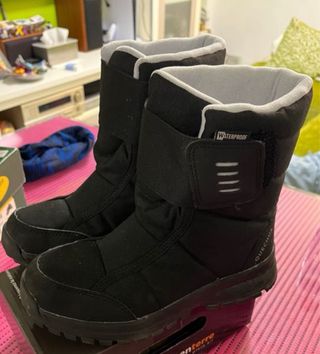 Equipo de nieve Quechua impoluto