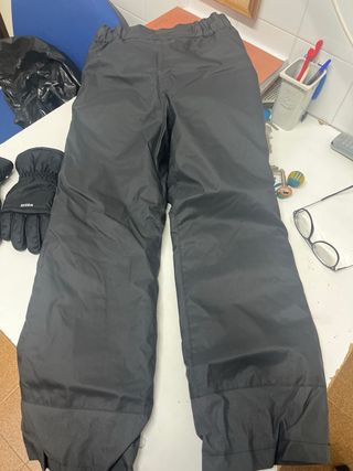 Equipo de nieve Quechua impoluto